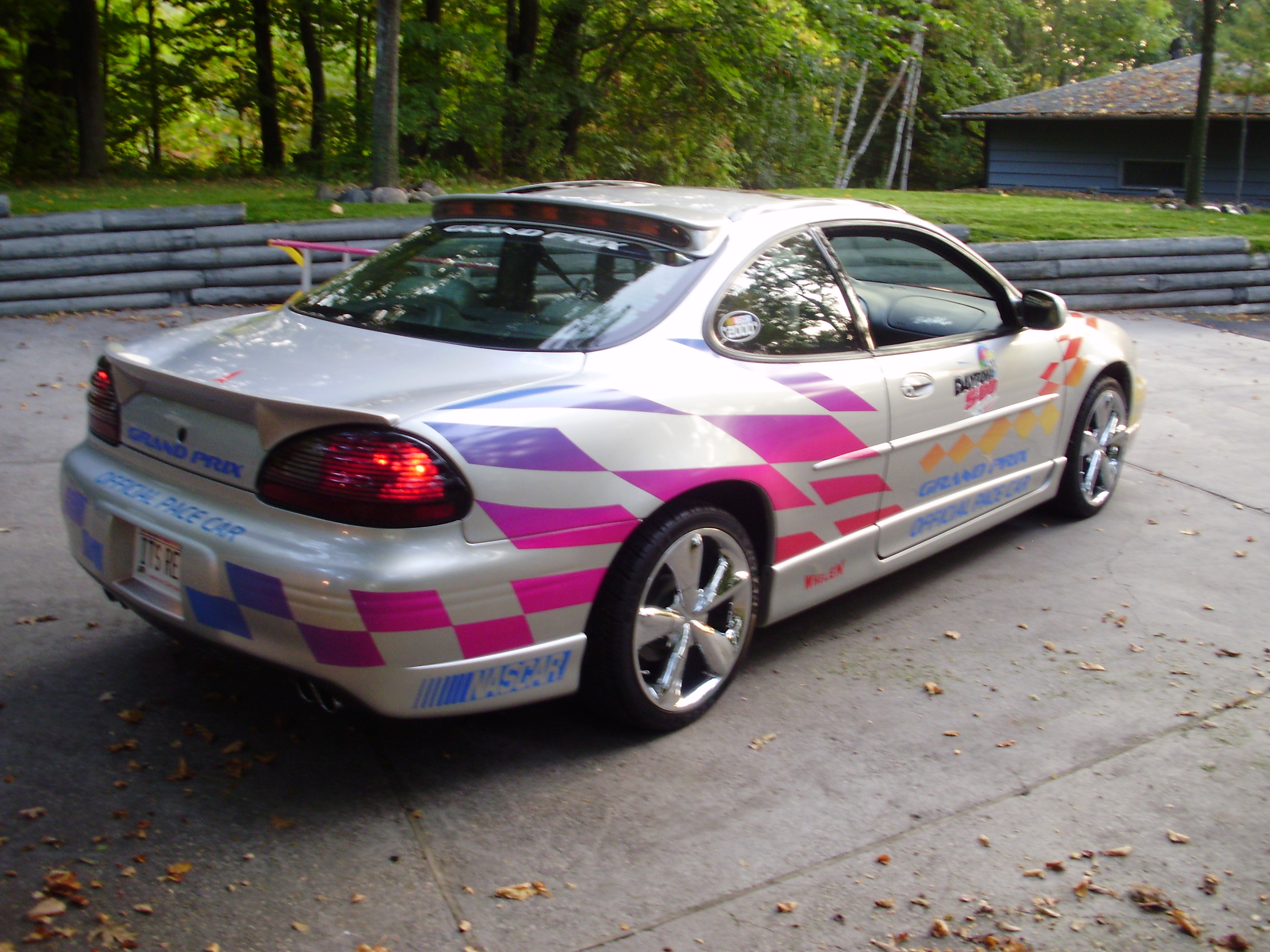 0031PaceCar/0031aRoof.JPG