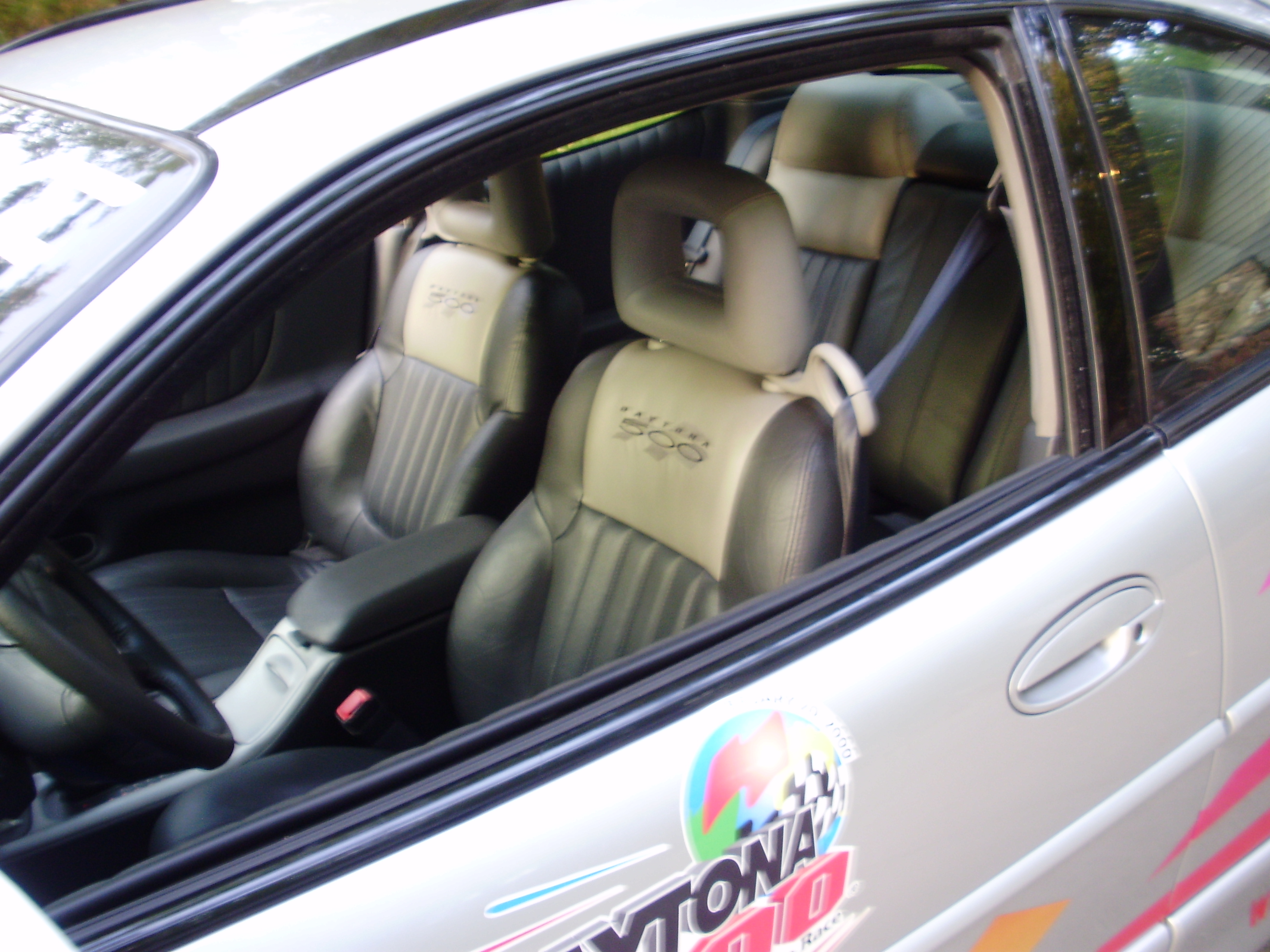 0031PaceCar/0031aRoof.JPG