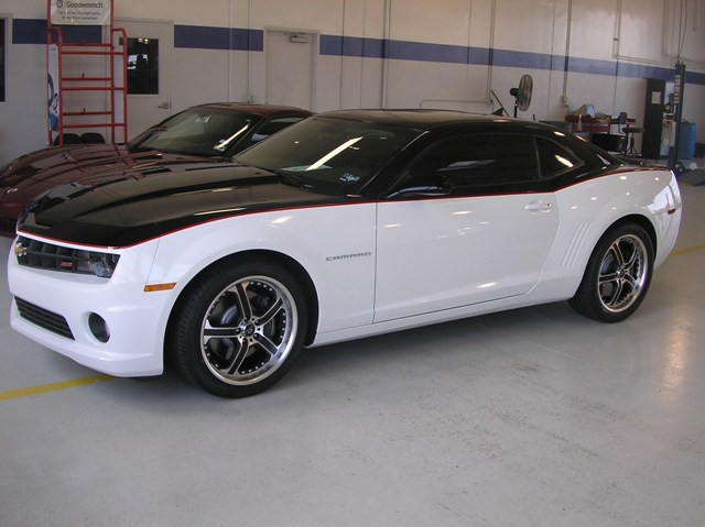 10CAMARO/Charley.jpg