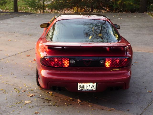 2002FIREHAWK1221/RearHigh.jpg