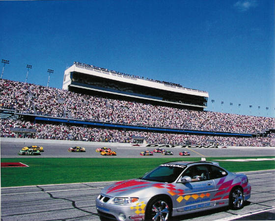 PaceCar2000/PitCameraCar.jpg